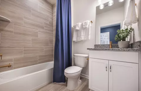 Bath - 3358 Fulshear Cir, Aurora, IL 60503 photo 2 of 2