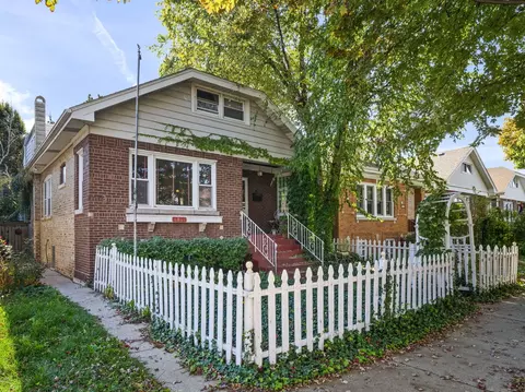 4847 W Newport Ave, Chicago, IL 60641
