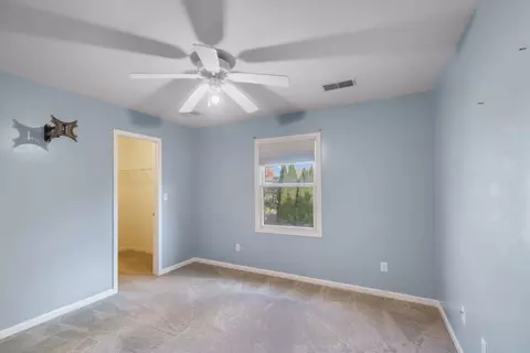 Bedroom - 697 Fox Holw, Dekalb, IL 60115 photo 5 of 8