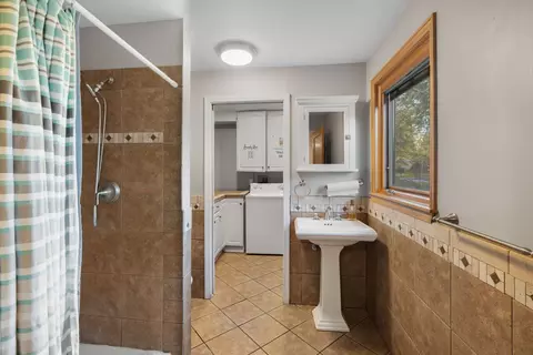 Other - 697 Fox Holw, Dekalb, IL 60115 photo 4 of 14
