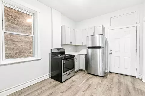 Kitchen - 6344 S Eberhart Ave, Chicago, IL 60637 photo 2 of 4