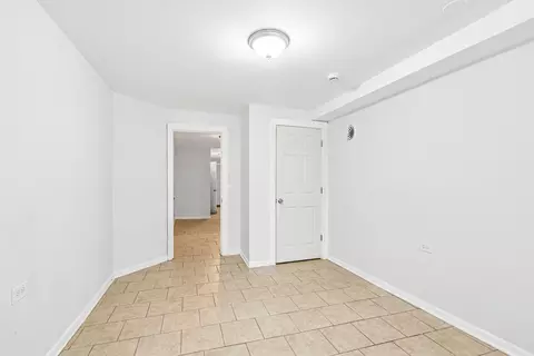 Bedroom - 6344 S Eberhart Ave, Chicago, IL 60637 photo 5 of 8