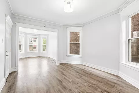 Living - 6344 S Eberhart Ave, Chicago, IL 60637 photo 1 of 10
