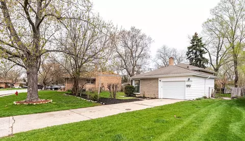 16039 Marion Dr, South Holland, IL 60473