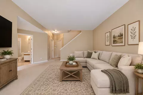 Living - 256 Prairie View Ln, Wheeling, IL 60090 photo 5 of 7