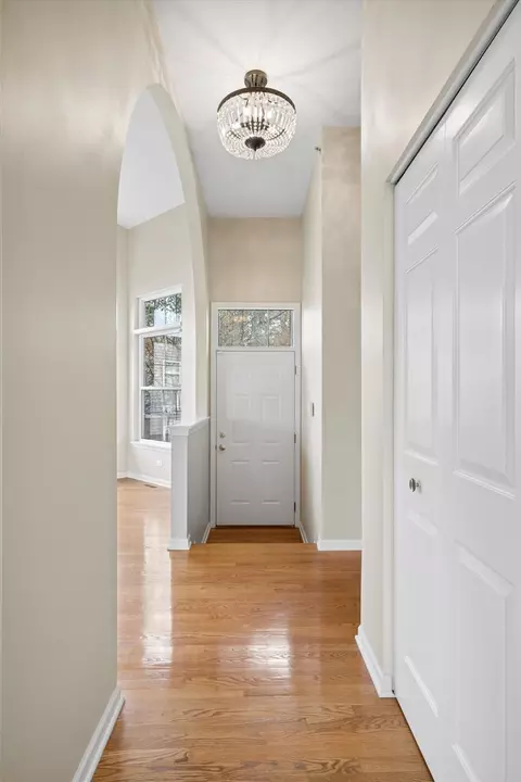 Entry Way - 256 Prairie View Ln, Wheeling, IL 60090 photo 1 of 1