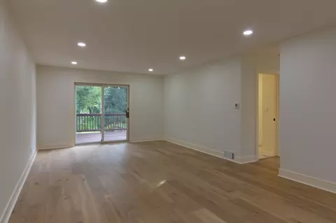 Living - 829 Evergreen St, Wheaton, IL 60187 photo 3 of 4