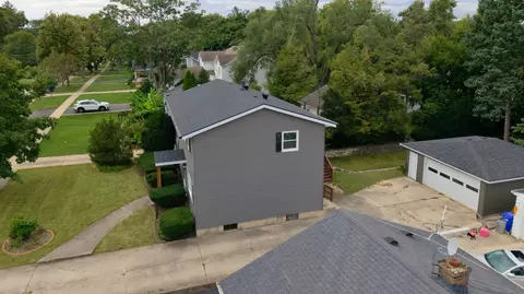 View/Area - 829 Evergreen St, Wheaton, IL 60187 photo 1 of 4