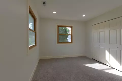 Bedroom - 829 Evergreen St, Wheaton, IL 60187 photo 5 of 9