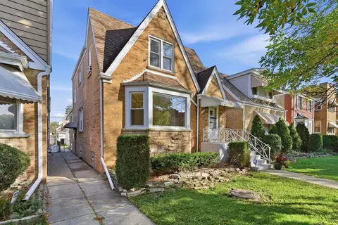 4923 N Mason Ave, Chicago, IL 60630