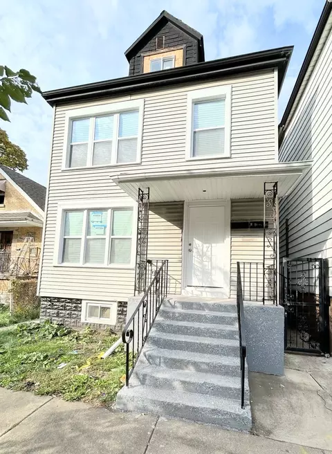 7038 S Honore St, Chicago, IL 60636