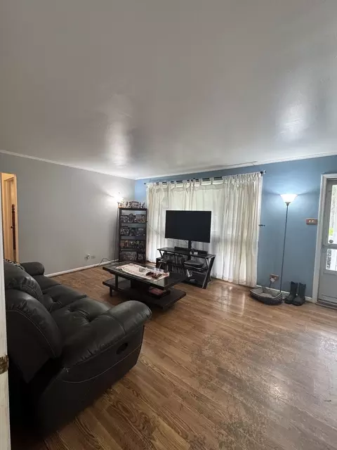 Living - 280 Mohawk St, Park Forest, IL 60466 photo 1 of 2