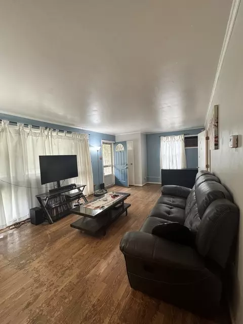 Living - 280 Mohawk St, Park Forest, IL 60466 photo 2 of 2