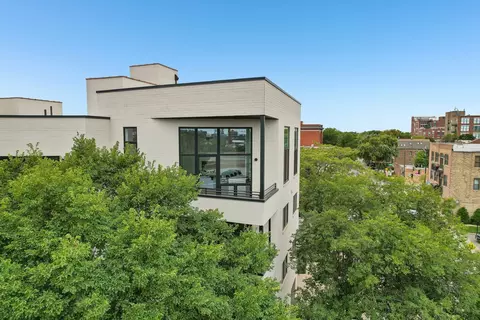 1656 N Bosworth Ave #PH-4N, Chicago, IL 60642