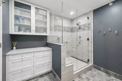 Bath - 450 E Waterside Dr #1302, Chicago, IL 60601 photo 2 of 5