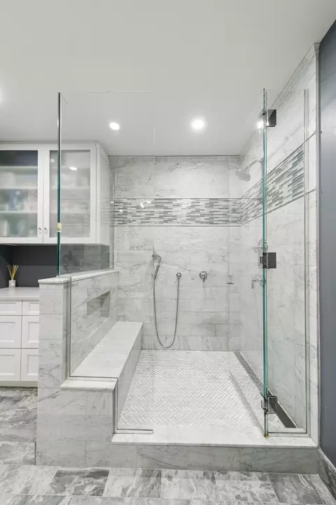 Bath - 450 E Waterside Dr #1302, Chicago, IL 60601 photo 3 of 5