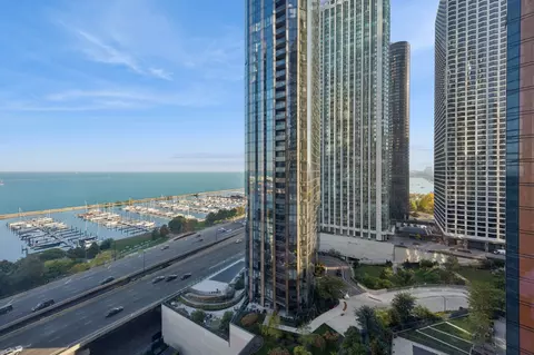 View/Area - 450 E Waterside Dr #1302, Chicago, IL 60601 photo 6 of 7