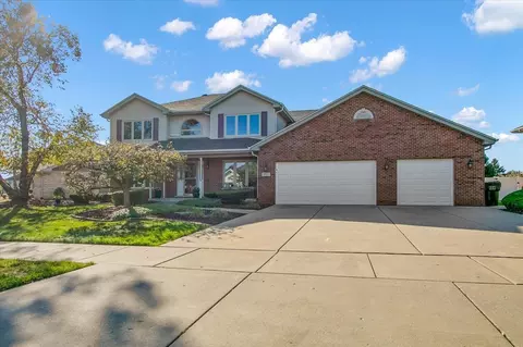 8713 Timbers Pointe Dr, Tinley Park, IL 60487