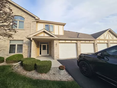 18433 Pine Cone Dr #2, Tinley Park, IL 60477