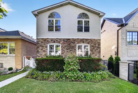 5407 N Mont Clare Ave, Chicago, IL 60656