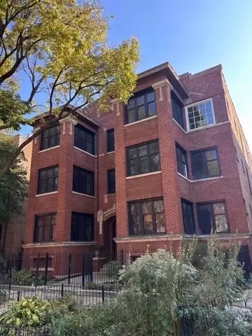 933 W Ainslie St #3E, Chicago, IL 60640