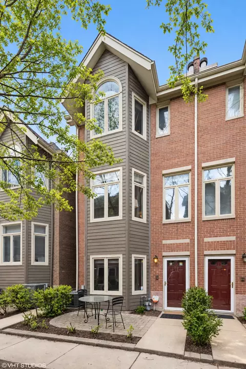 1238 W Fletcher St #G, Chicago, IL 60657