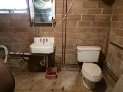 Bath - 5237 Beaucoup Rd, Ava, IL 62907 photo 4 of 4