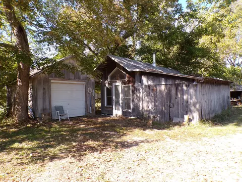 Exterior - 5237 Beaucoup Rd, Ava, IL 62907 photo 12 of 12