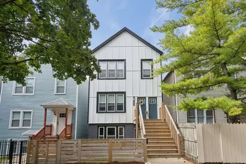 2844 N Campbell Ave, Chicago, IL 60618