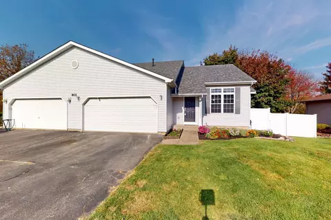 901 B Harvest Trl #B, Yorkville, IL 60560