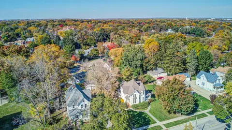 View/Area - 656 South St, Elgin, IL 60123 photo 4 of 8