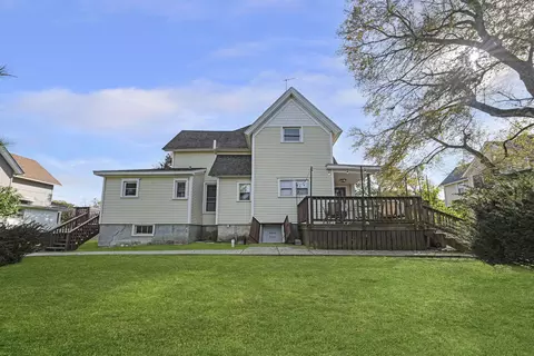 Exterior - 656 South St, Elgin, IL 60123 photo 3 of 6