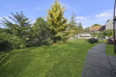 Exterior - 656 South St, Elgin, IL 60123 photo 4 of 6