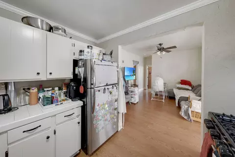 Kitchen - 656 South St, Elgin, IL 60123 photo 3 of 7