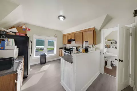 Kitchen - 656 South St, Elgin, IL 60123 photo 4 of 7