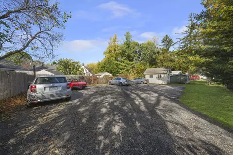 Exterior - 656 South St, Elgin, IL 60123 photo 5 of 6