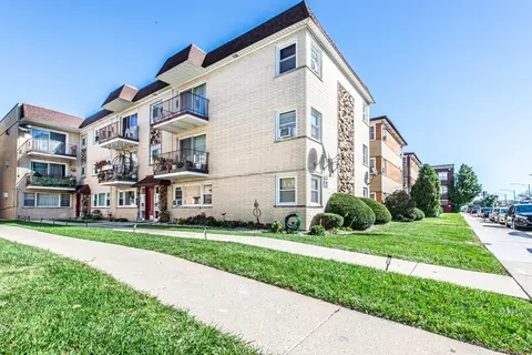 6249 N Northwest Hwy #3N, Chicago, IL 60631