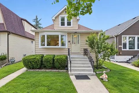 2226 N 74th Ave, Elmwood Park, IL 60707