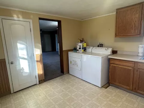729 Oak St, Andover, IL 61233 | MLS# 12794651 | 23 Photos - Movoto