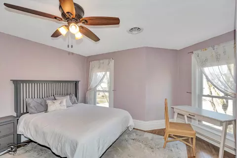 Bedroom - 303 E Prospect Ave, Ottawa, IL 61350 photo 3 of 3