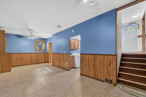 Entry Way - 137 Saint Armand Ln, Wheeling, IL 60090 photo 1 of 1