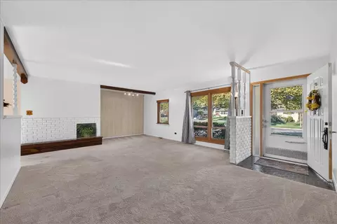Living - 137 Saint Armand Ln, Wheeling, IL 60090 photo 1 of 6