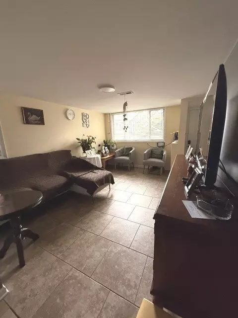 Living - 7324 W 62nd St, Summit, IL 60501 photo 1 of 2