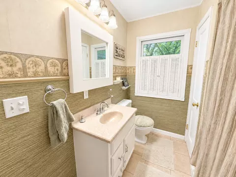 Bath - 116 Liberty St, Walnut, IL 61376 photo 1 of 3