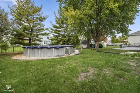 Exterior - 1613 Wildflower Dr, Plainfield, IL 60586 photo 5 of 7