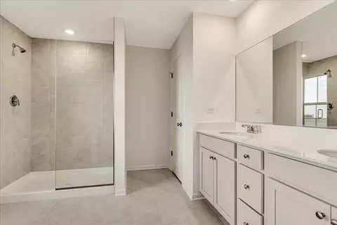 Bath - 25546 W Emory Ln, Plainfield, IL 60544 photo 2 of 4