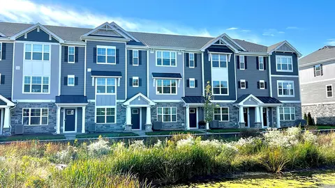 293 Basin Ct, Saint Charles, IL 60174