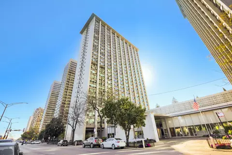 3600 N Lake Shore Dr #2103, Chicago, IL 60613