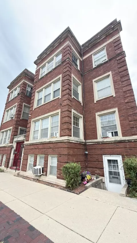 212 S 5th Ave #C6, Maywood, IL 60153