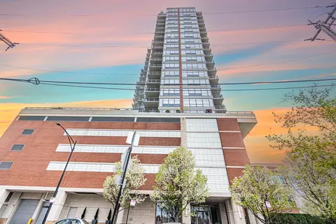 1600 S Prairie Ave #1006, Chicago, IL 60616
